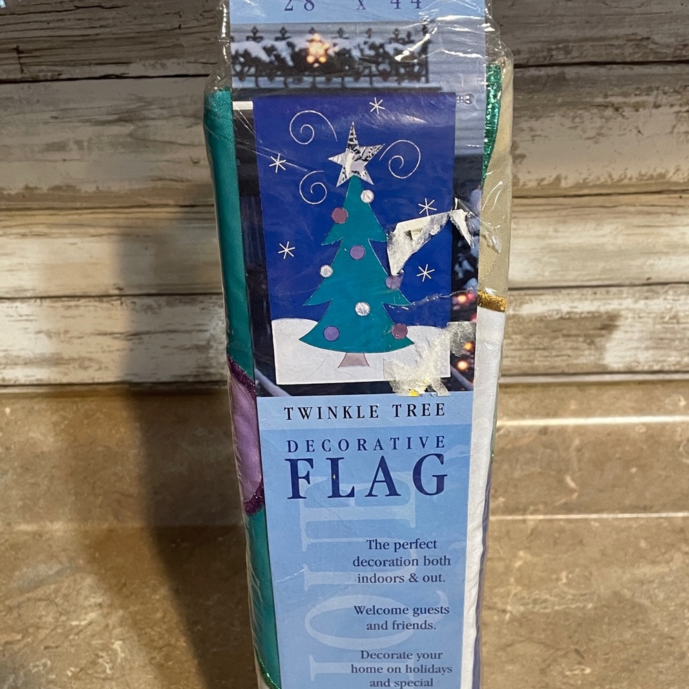 Decorative Flag - Christmas Tree Purple and Green (NWT)
